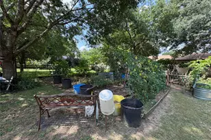 809 S Van Buren, McGregor, TX 76657 - Photo 34