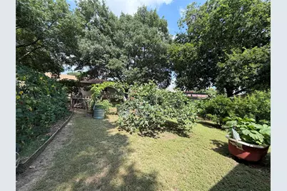 809 S Van Buren, McGregor, TX 76657 - Photo 36