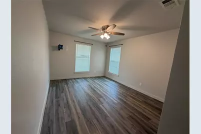 809 S Van Buren, McGregor, TX 76657 - Photo 16