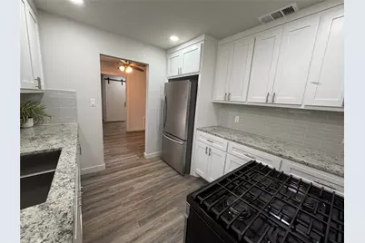 809 S Van Buren, McGregor, TX 76657 - Photo 14
