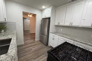 809 S Van Buren, McGregor, TX 76657 - Photo 14