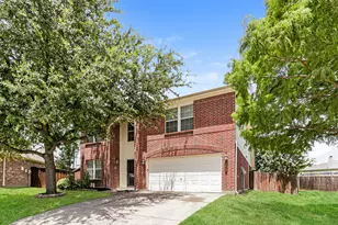 9233 Monument Ct, Fort Worth, TX 76244 - Photo 2