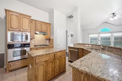 10 Saddlewood Court, Mansfield, TX 76063 - Photo 8