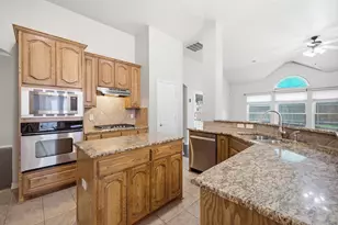 10 Saddlewood Ct, Mansfield, TX 76063 - Photo 8