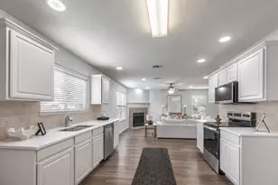 10413 Wood Leaf Ct, Fort Worth, TX 76244 - Photo 8