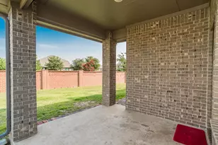1140 Donnington Trl, Saginaw, TX 76131 - Photo 30