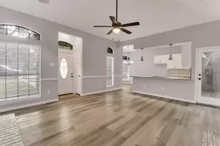 111 Homestead Dr, Lancaster, TX 75146 - Photo 18