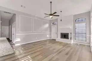 111 Homestead Dr, Lancaster, TX 75146 - Photo 8