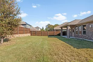 1413 Lake Grove Dr, Little Elm, TX 75068 - Photo 32