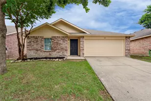 829 Santa Rosa Dr, Fort Worth, TX 76052 - Photo 1