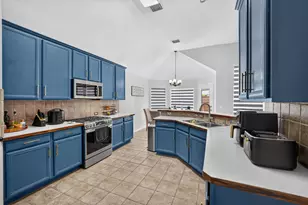9906 Ashmont Dr, Frisco, TX 75035 - Photo 10