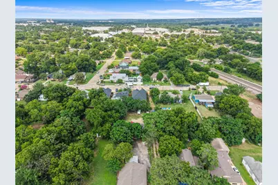 510 Paradise Street, Fort Worth, TX 76111 - Photo 34