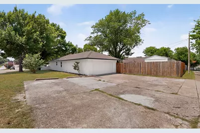 906 Pinedale Lane, Dallas, TX 75241 - Photo 32