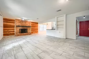 821 Prestwick St, Bedford, TX 76022 - Photo 4