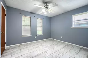 821 Prestwick St, Bedford, TX 76022 - Photo 16