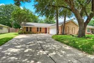821 Prestwick St, Bedford, TX 76022 - Photo 1