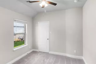 917 Bent Brook Rd, Little Elm, TX 75068 - Photo 18