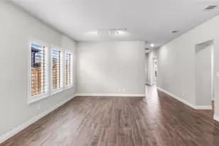 917 Bent Brook Rd, Little Elm, TX 75068 - Photo 10