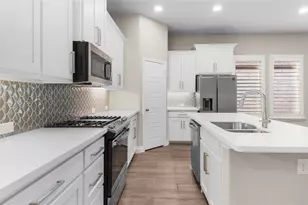 917 Bent Brook Rd, Little Elm, TX 75068 - Photo 8