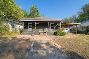 413 Manson St, Wolfe City, TX 75496 - Photo 1