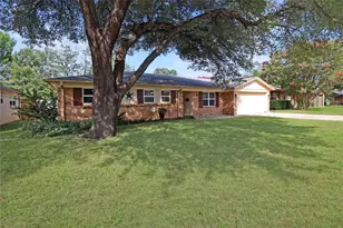5409 Topper Dr, North Richland Hills, TX 76180 - Photo 2