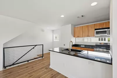 2200 N Peak Street, Dallas, TX 75204 - Photo 10