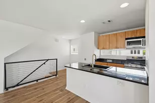 2200 N Peak St, Dallas, TX 75204 - Photo 10