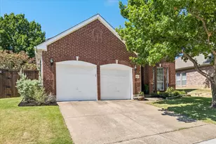 2321 Gatwick Ct, Flower Mound, TX 75028 - Photo 2