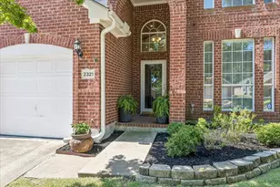 2321 Gatwick Ct, Flower Mound, TX 75028 - Photo 4