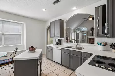 2321 Gatwick Court, Flower Mound, TX 75028 - Photo 14