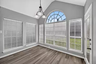 305 Victory Ln, Mansfield, TX 76063 - Photo 12