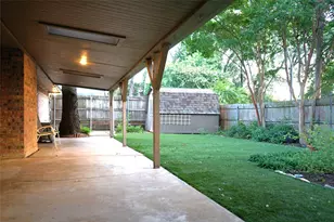 2504 Avonhill Dr, Arlington, TX 76015 - Photo 32