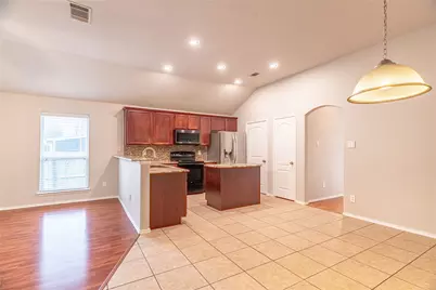 801 Deedee Creek Drive, Euless, TX 76040 - Photo 22