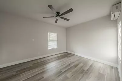 1416 E Myrtle Street, Fort Worth, TX 76104 - Photo 36