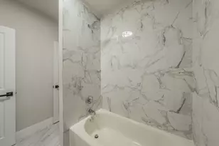 1416 E Myrtle St, Fort Worth, TX 76104 - Photo 34