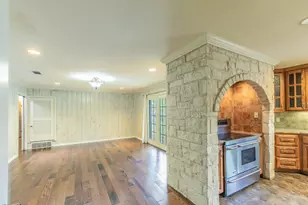 519 First St, Hewitt, TX 76643 - Photo 10