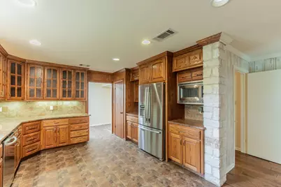 519 1st Street, Hewitt, TX 76643 - Photo 6