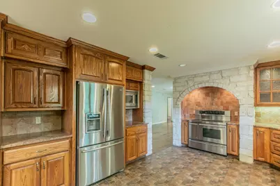 519 1st Street, Hewitt, TX 76643 - Photo 8