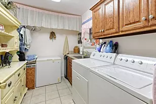 105 Santee Dr, Lake Kiowa, TX 76240 - Photo 18