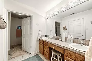 105 Santee Dr, Lake Kiowa, TX 76240 - Photo 12