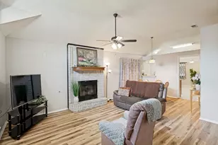 3605 Royal Valley Rd, Grand Prairie, TX 75052 - Photo 2