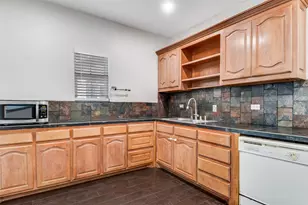 616 Wayne St, Dallas, TX 75223 - Photo 10