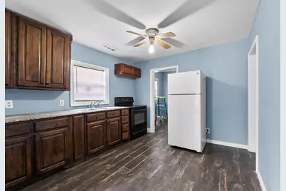 1612 Harris Court, Dallas, TX 75223 - Photo 6