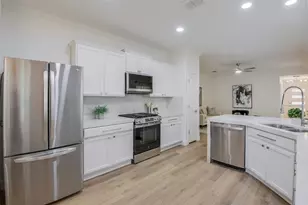 2828 Houston Wood Dr, Fort Worth, TX 76244 - Photo 8