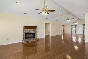 140 Pinoak Dr, Mabank, TX 75156 - Photo 14