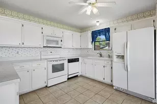 140 Pinoak Dr, Mabank, TX 75156 - Photo 18