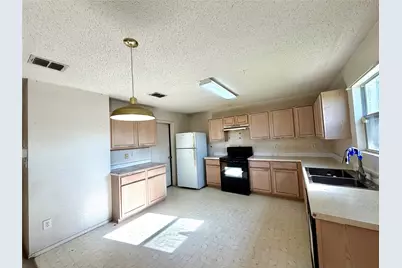1257 Regal Drive, Garland, TX 75040 - Photo 10
