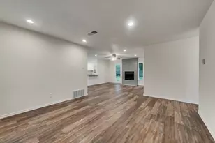 901 Hudson Dr, Garland, TX 75043 - Photo 6