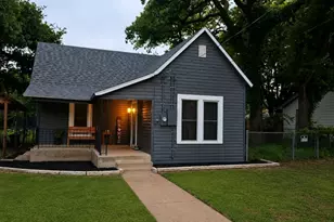 1011 Franklin St, Weatherford, TX 76086 - Photo 2