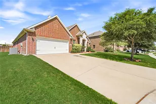 140 Chestnut Rd, Waxahachie, TX 75165 - Photo 2